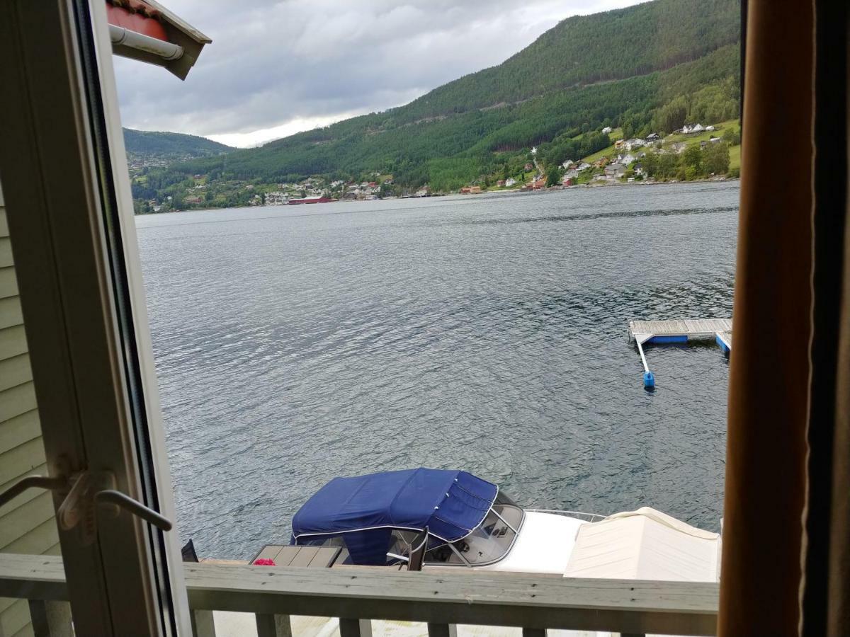 Nedre Amla Fjord Apartment Kaupanger Dış mekan fotoğraf