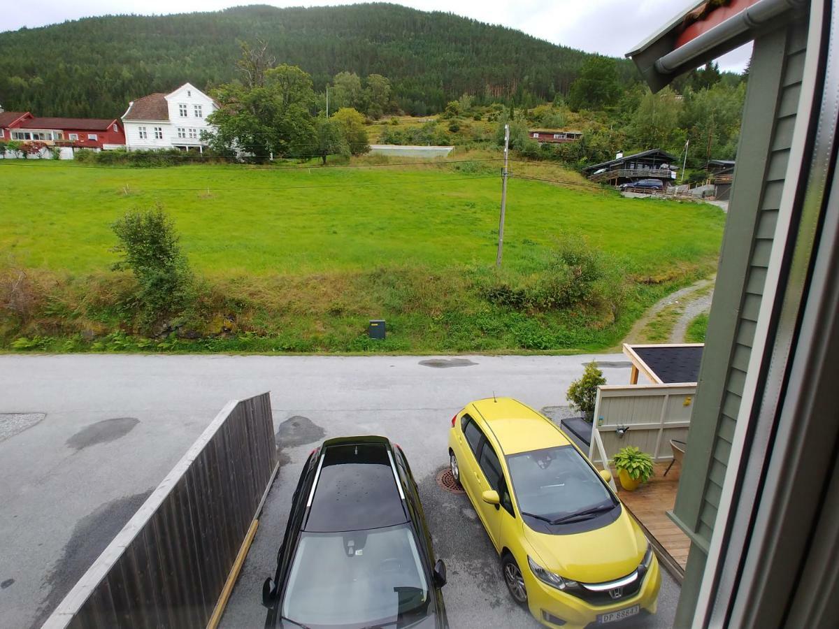 Nedre Amla Fjord Apartment Kaupanger Dış mekan fotoğraf